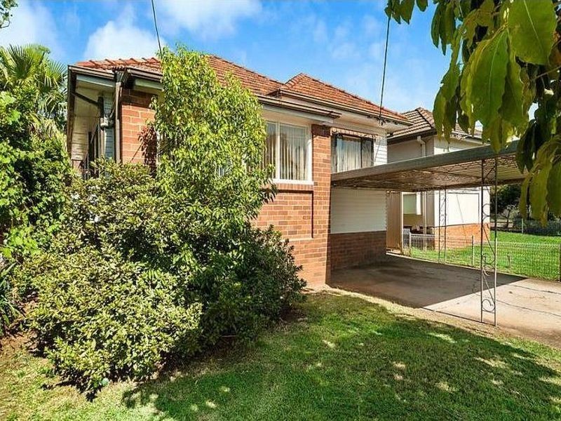 241 Blaxcell Street, Granville NSW 2142