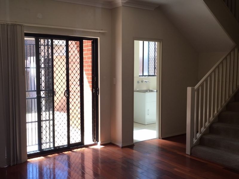 3/9 Gray Street, Granville NSW 2142