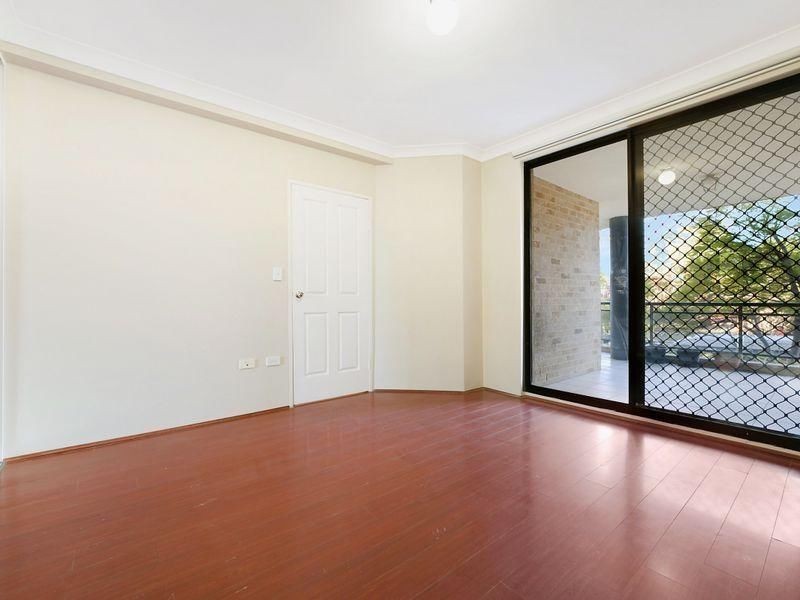 2/18-20 Blaxcell Street, Granville NSW 2142