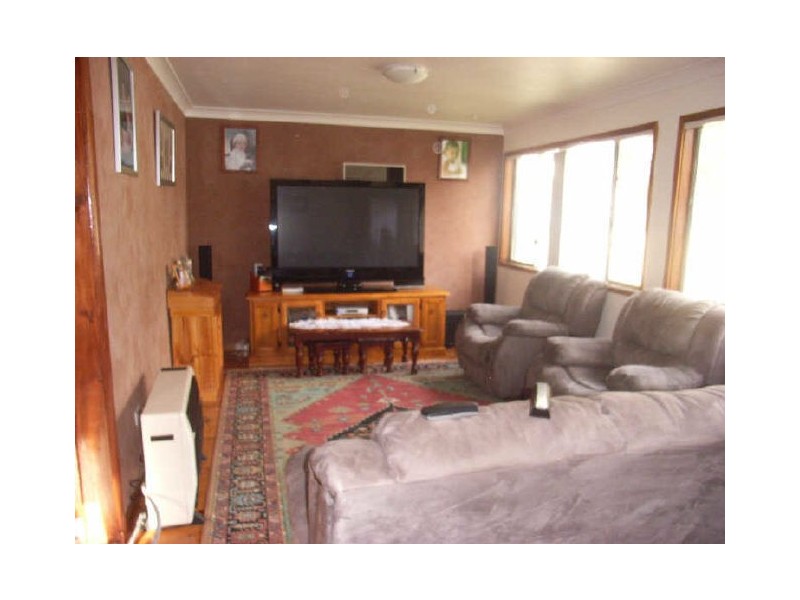 16 Woodstock Street, Guildford NSW 2161