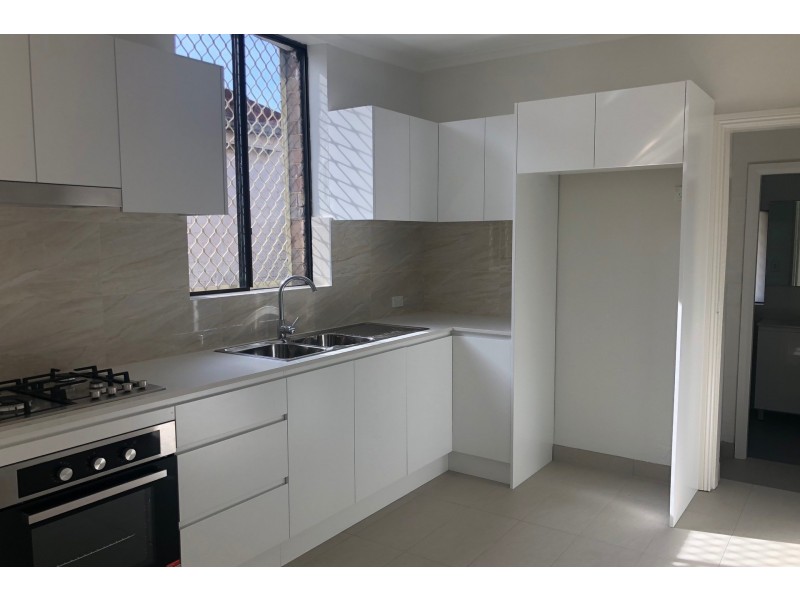 63 Woodville Road, Granville NSW 2142