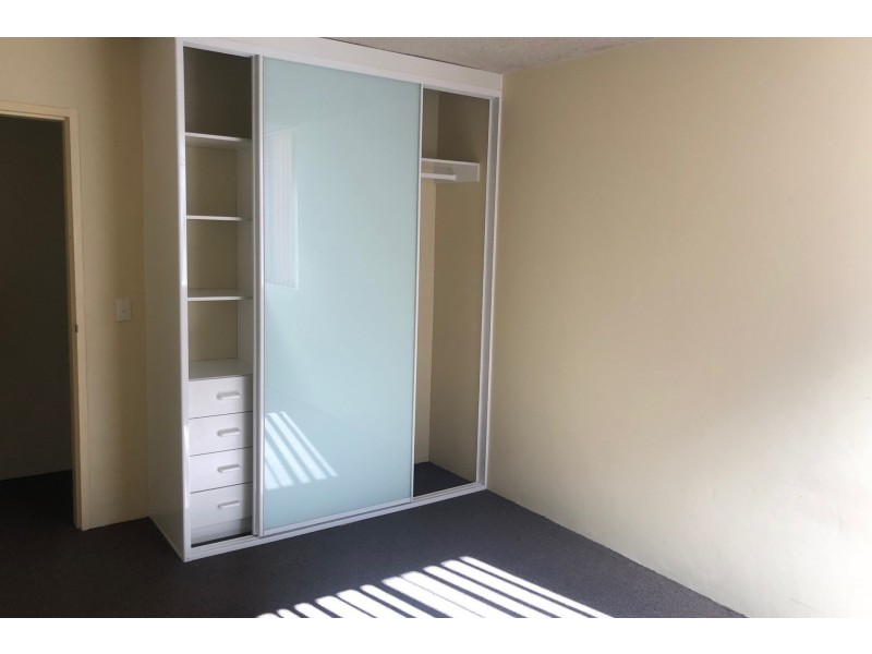 2/15 Blaxcell Street, Granville NSW 2142