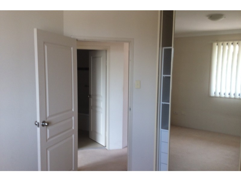 11/9 Wingello Street, Guildford NSW 2161