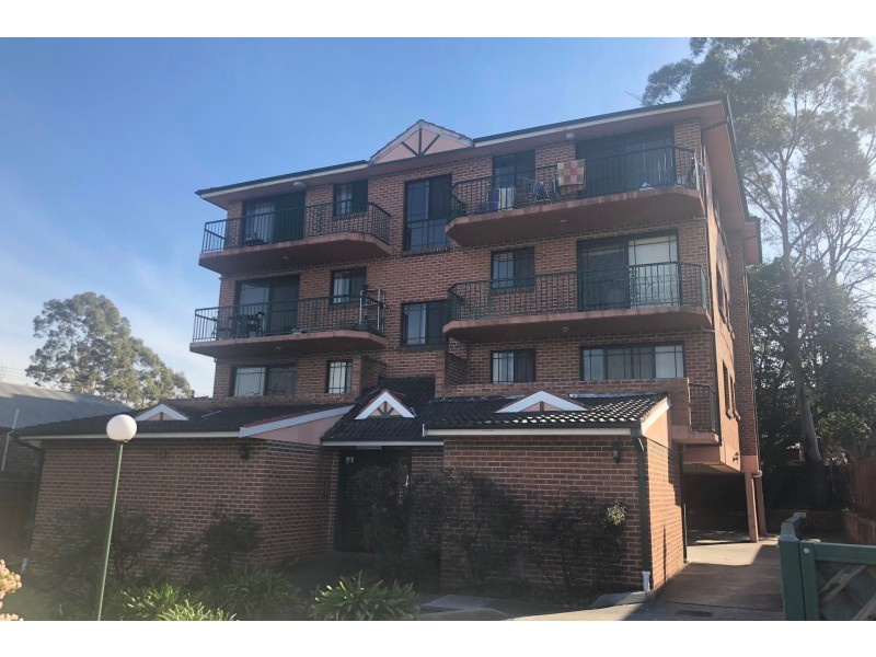 1/112 Good Street, Granville NSW 2142