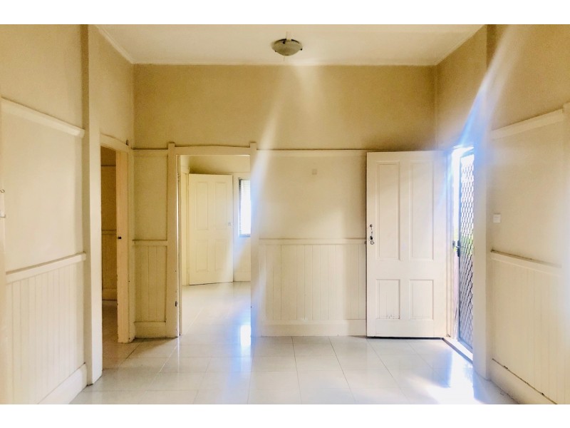 11 Grimwood Street, Granville NSW 2142