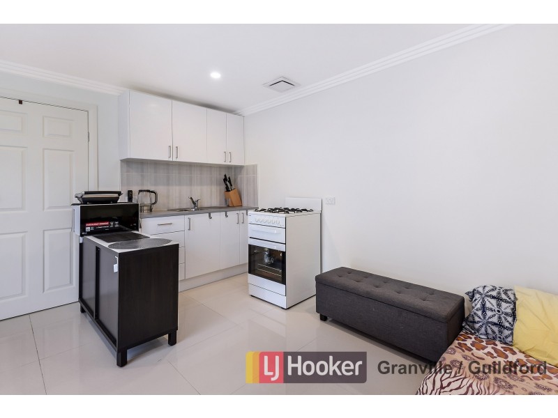 6 Oakleigh Avenue, Granville NSW 2142