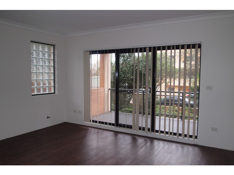 4/43-45 Bowden Street, Harris Park NSW 2150