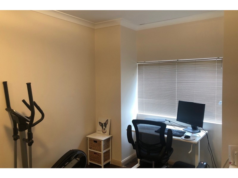 4 Grimwood Street, Granville NSW 2142