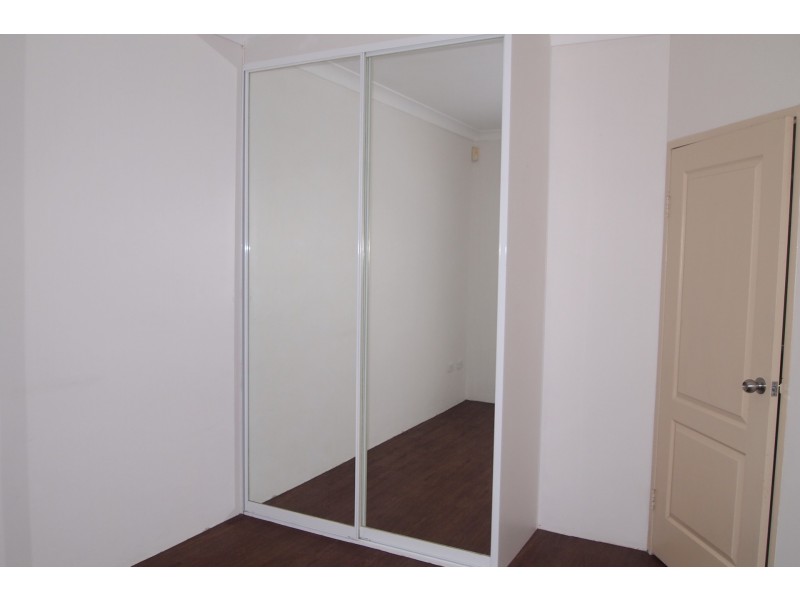 4/43-45 Bowden Street, Harris Park NSW 2150