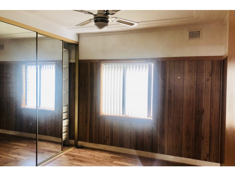 9 Bradman Street, Merrylands NSW 2160