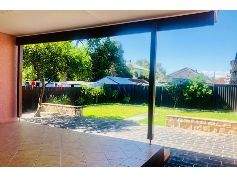 9 Bradman Street, Merrylands NSW 2160