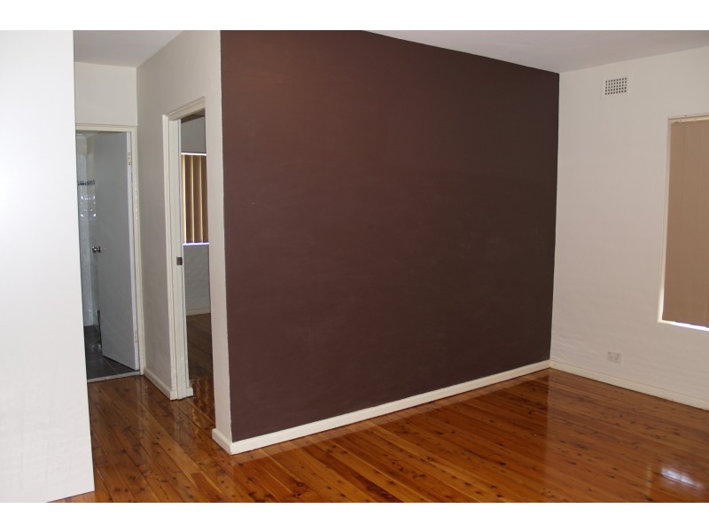 1/137 Military Road, Guildford NSW 2161