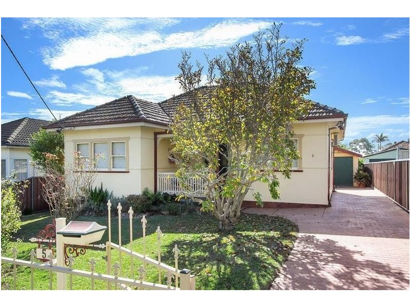 5 Mills Street, Merrylands NSW 2160