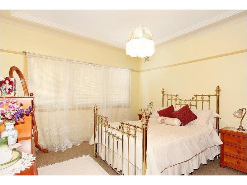 5 Mills Street, Merrylands NSW 2160