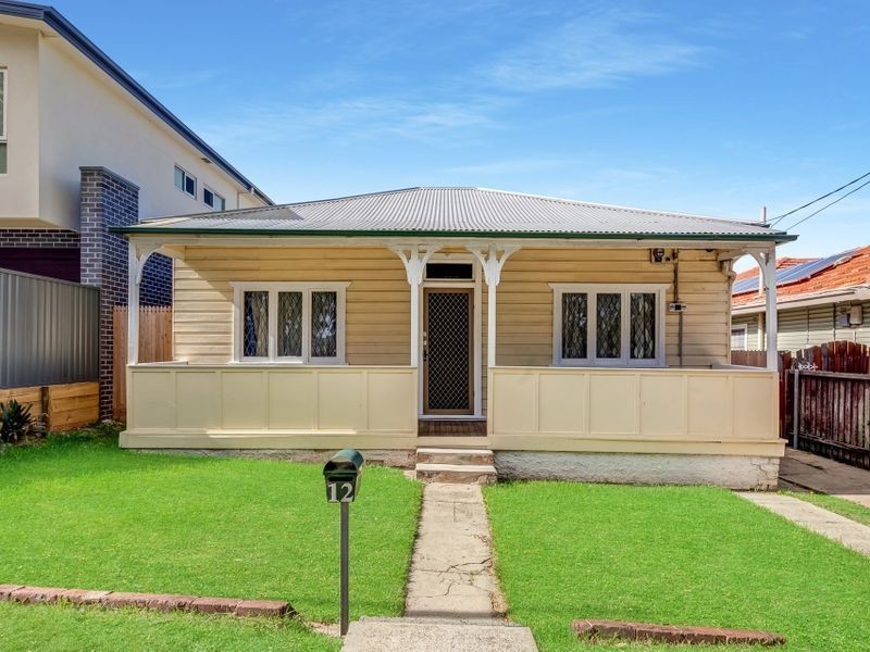 12 Byron Road, Guildford NSW 2161