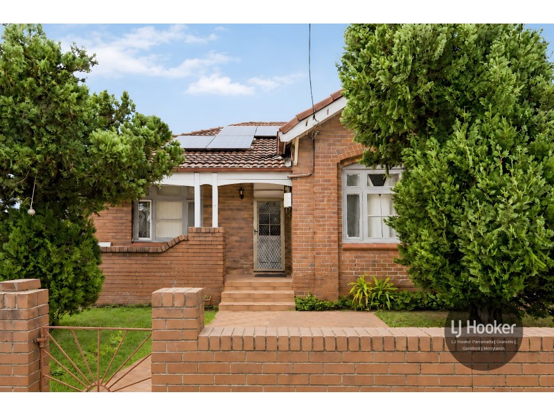 77 Blaxcell Street, Granville NSW 2142