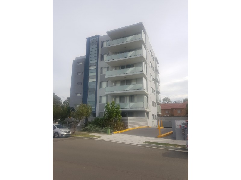 2/35 Enid Avenue, Granville NSW 2142