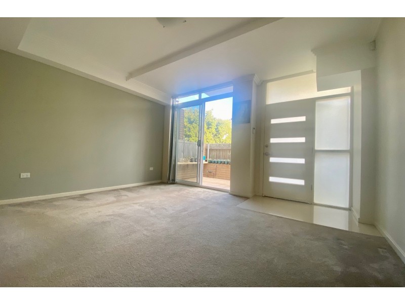 9/25 Henry Street, Guildford NSW 2161