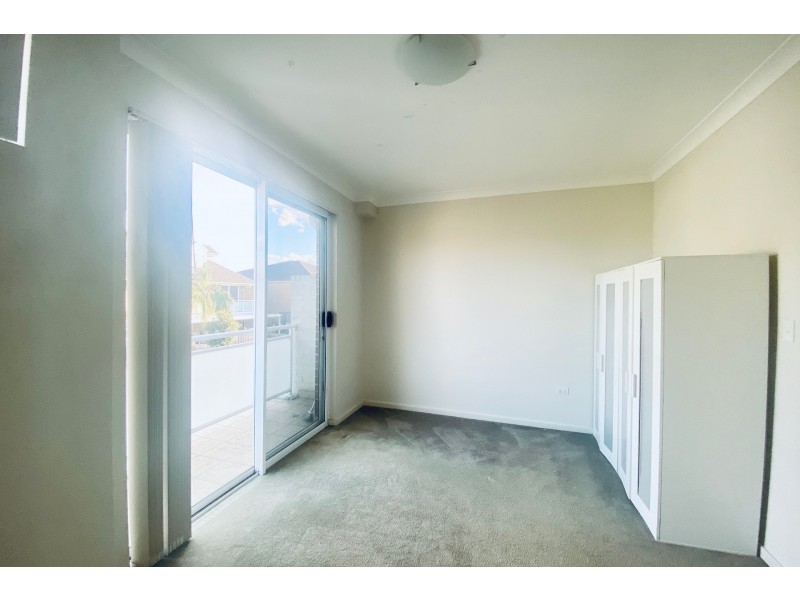 9/25 Henry Street, Guildford NSW 2161