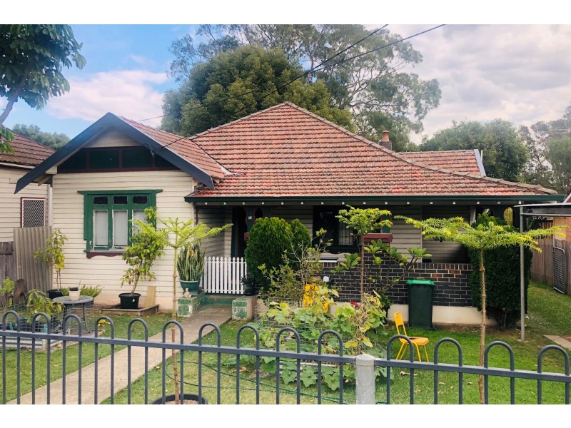 23 Station Street, Guildford NSW 2161