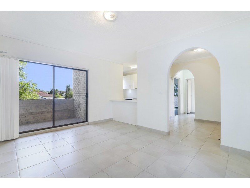 2/22 Louis Street, Granville NSW 2142