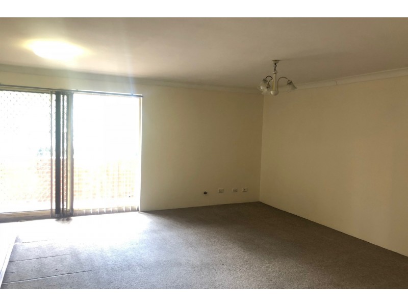 1/4 Wigram Street, Harris Park NSW 2150