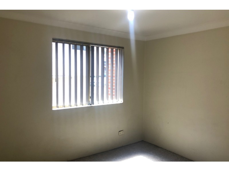 1/4 Wigram Street, Harris Park NSW 2150