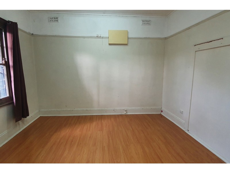 10 Russell Street, Granville NSW 2142