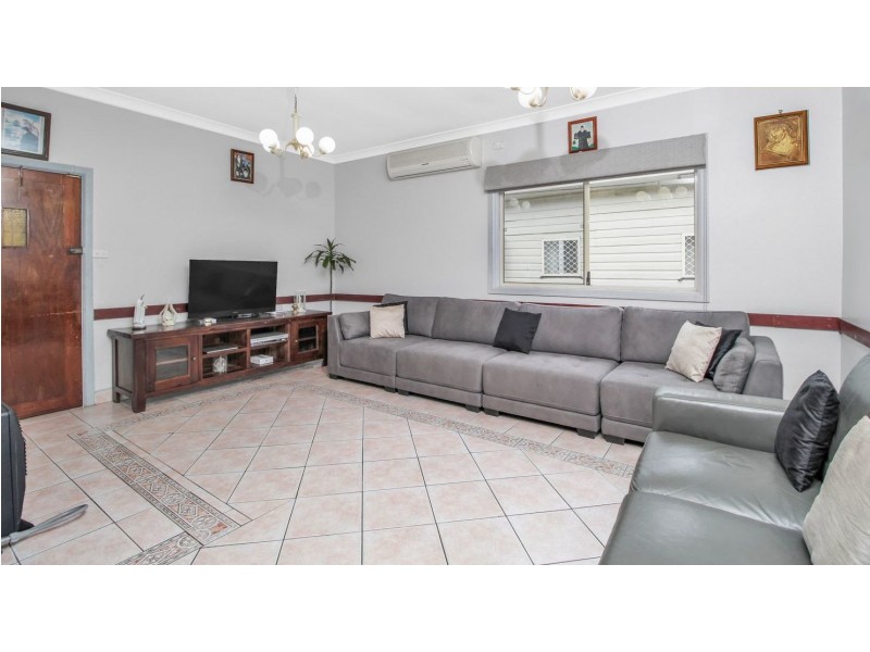 43 Patten Avenue, Merrylands NSW 2160