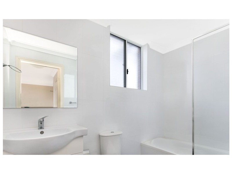 4/518-522 Woodville Road, Guildford NSW 2161