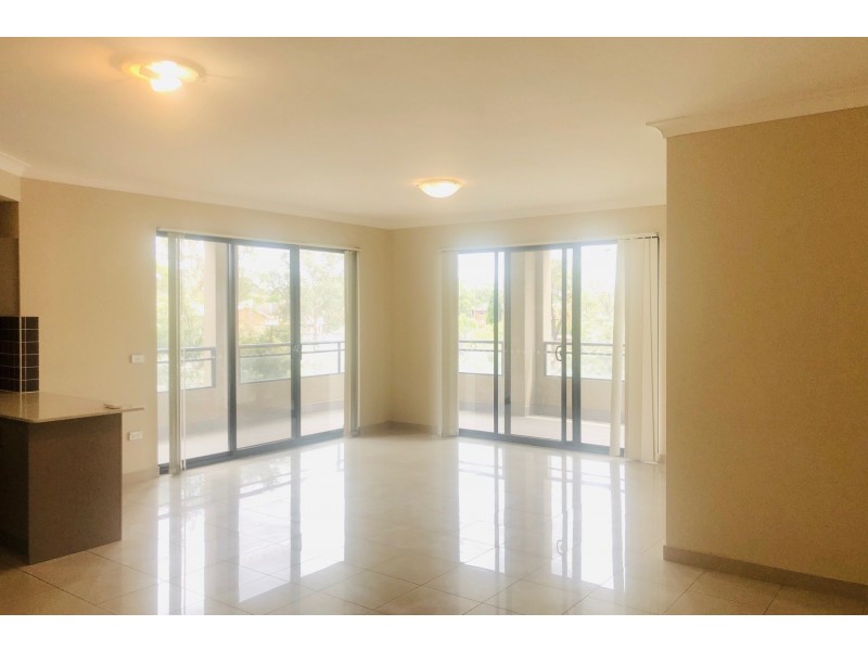 12/10-12 Wingello Street, Guildford NSW 2161