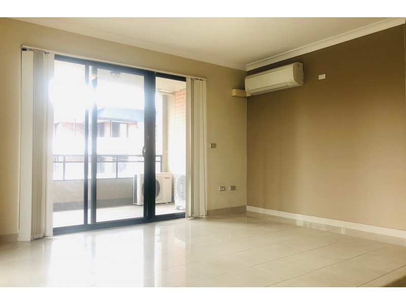 12/10-12 Wingello Street, Guildford NSW 2161