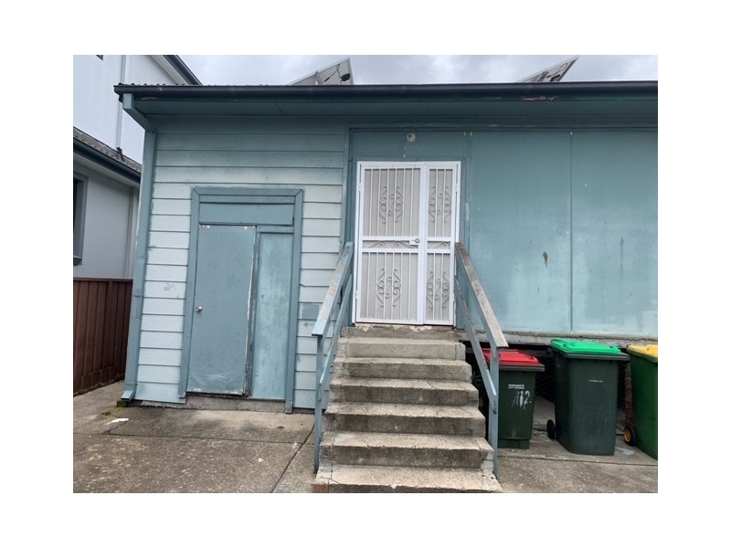 2/112 Blaxcell Street, Granville NSW 2142