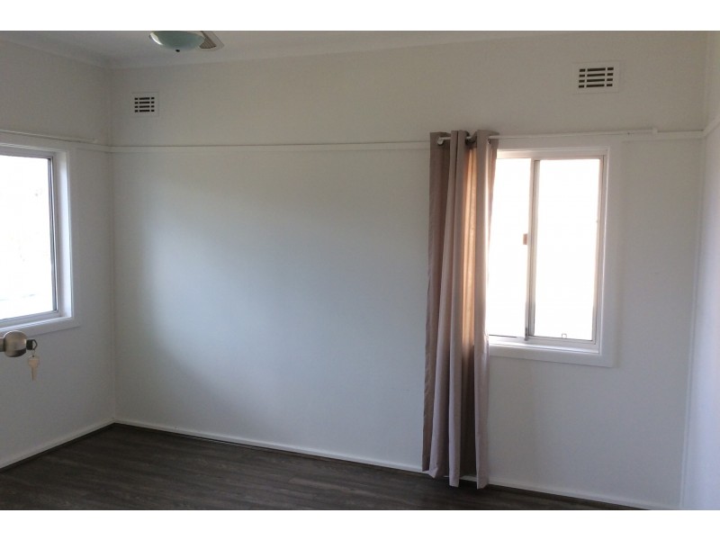 16 Janet Street, Merrylands NSW 2160