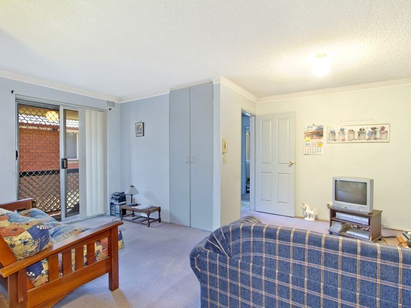 8/42 Clyde Street, Granville NSW 2142
