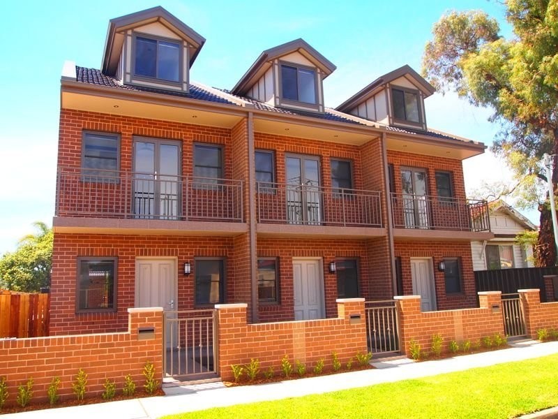 2/21 Albert Street, Granville NSW 2142