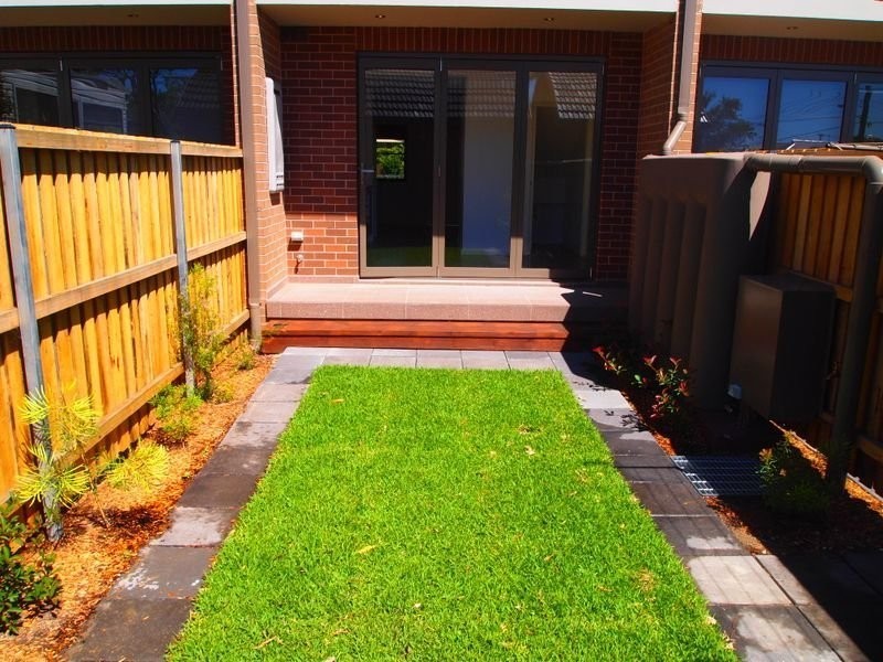 2/21 Albert Street, Granville NSW 2142