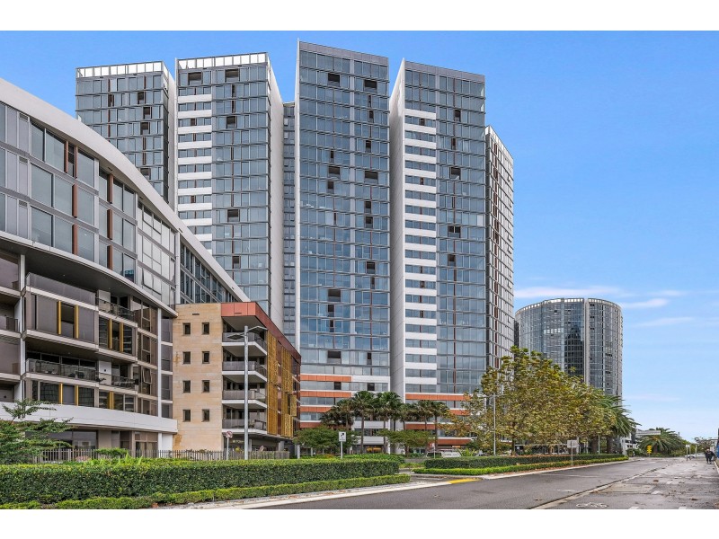 2201/18 Footbridge Boulevarde, Wentworth Point NSW 2127