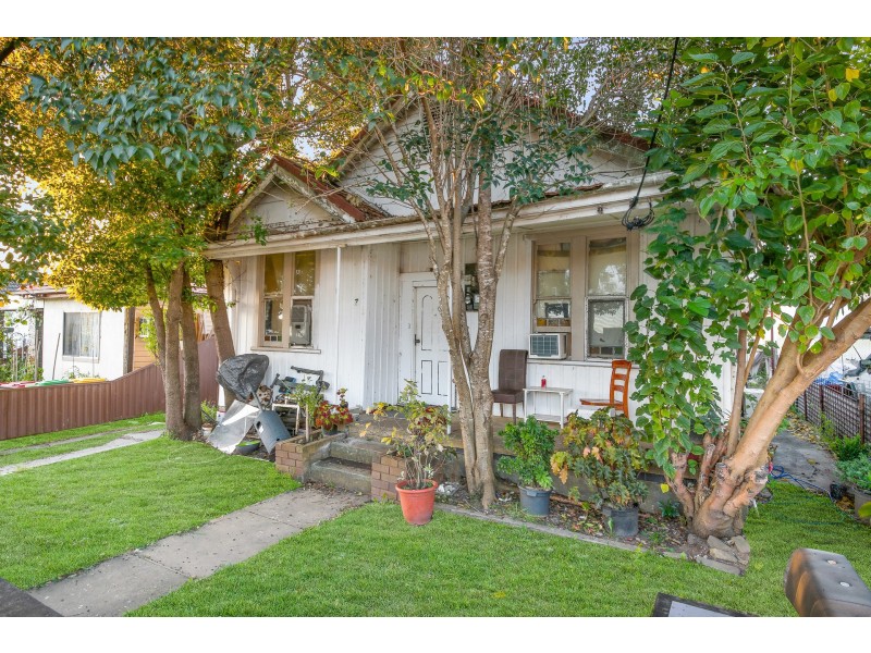 7 McArthur Street, Guildford NSW 2161