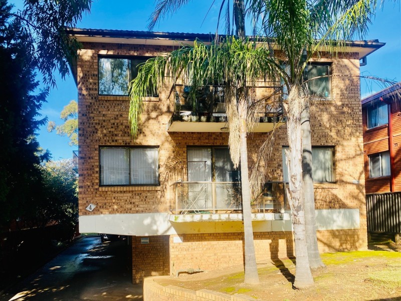 2/4 Maud Street, Granville NSW 2142