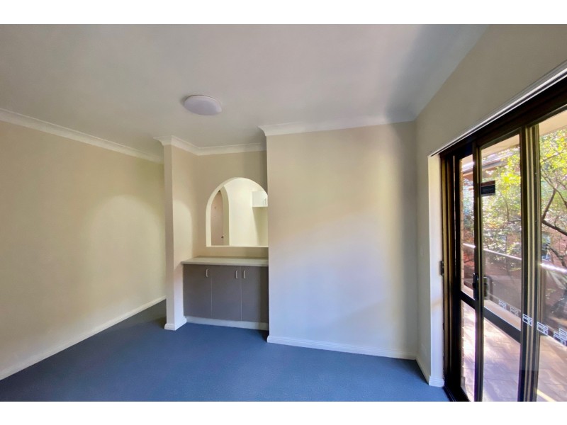 2/4 Maud Street, Granville NSW 2142