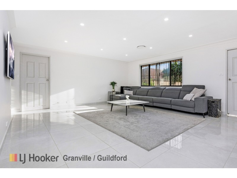 2/33 Clement Street, Guildford NSW 2161