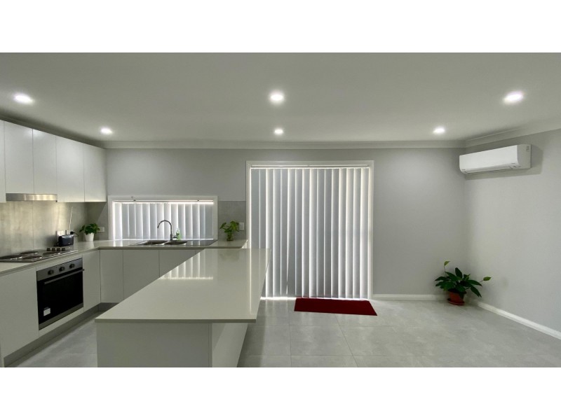 4A Van Dieman Crescent, Fairfield NSW 2165