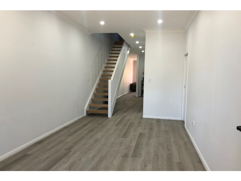 16 Murdock Street, Guildford NSW 2161