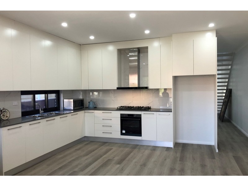 16 Murdock Street, Guildford NSW 2161