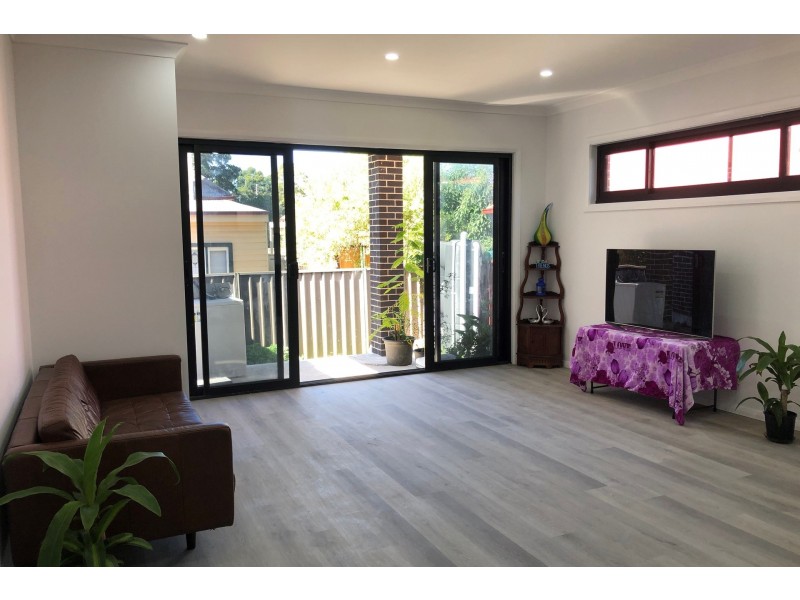 16 Murdock Street, Guildford NSW 2161