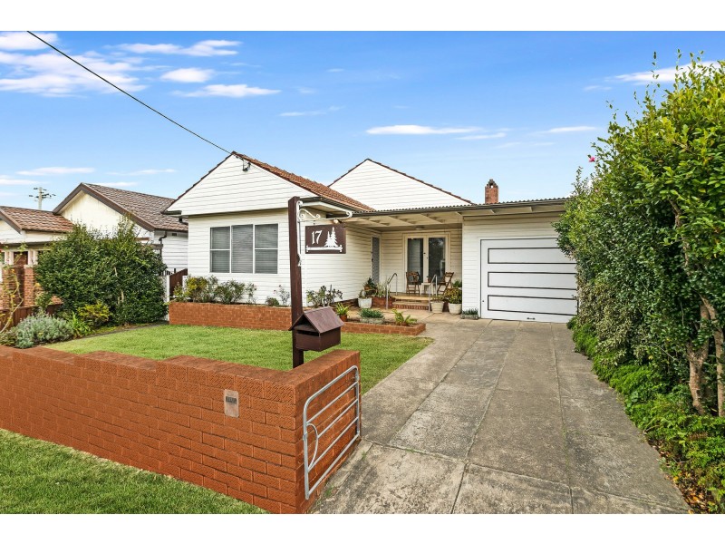 17 The Esplanade, Guildford NSW 2161