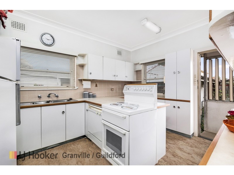17 The Esplanade, Guildford NSW 2161