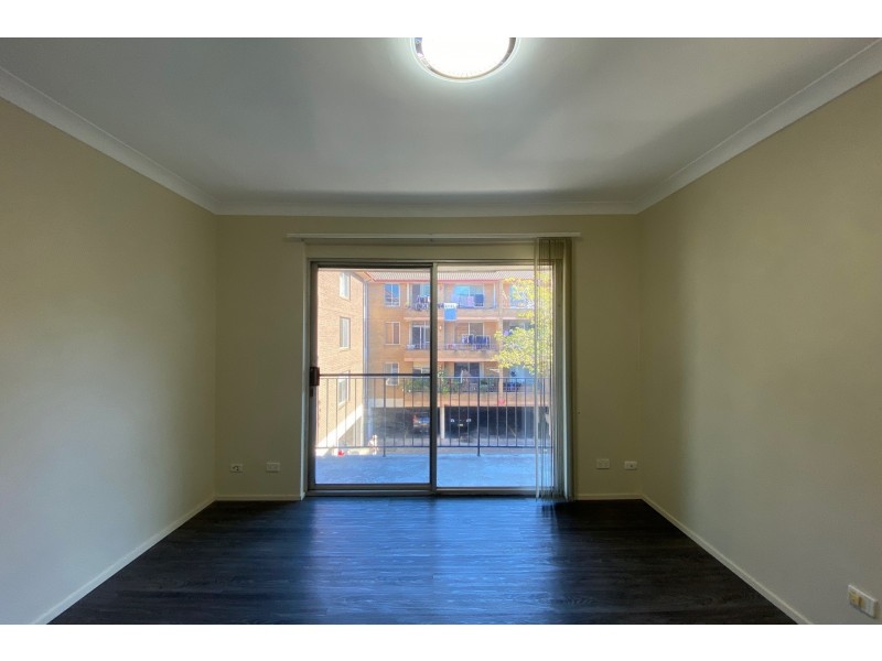 5/9 Allen Street, Harris Park NSW 2150