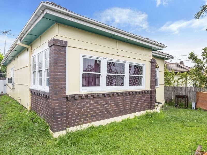 1/4 Bennalong Street, Granville NSW 2142